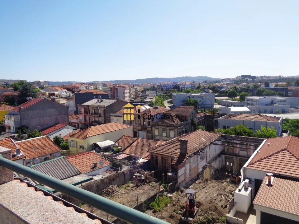 Moradia T2 para Venda em Campanhã Foto 2