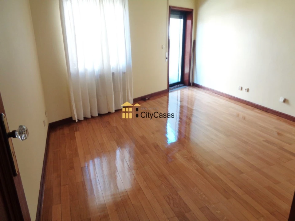 Moradia T2 para Venda em Campanhã Foto 19