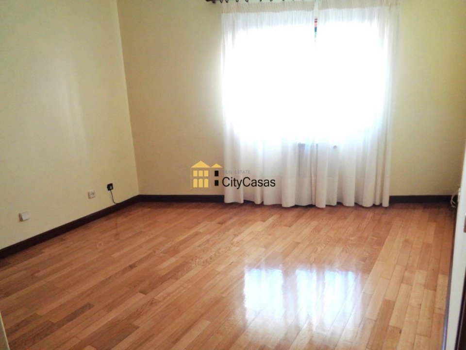 Moradia T2 para Venda em Campanhã Foto 21