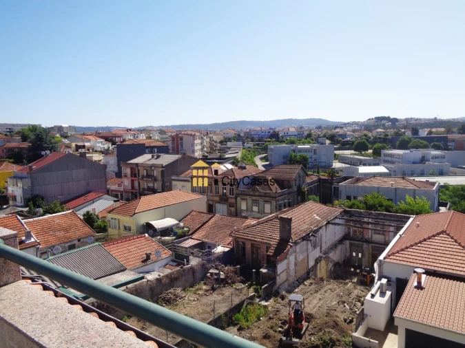 Moradia T2 para Venda em Campanhã Foto 2