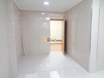 Moradia T2 para Venda em Campanhã