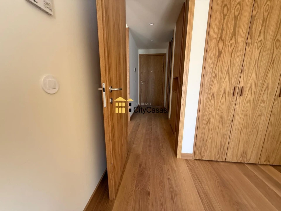 Apartamento T1 para Venda em Cedofeita, Santo Ildefonso, Sé, Miragaia, São Nicolau e Vitória Foto 8