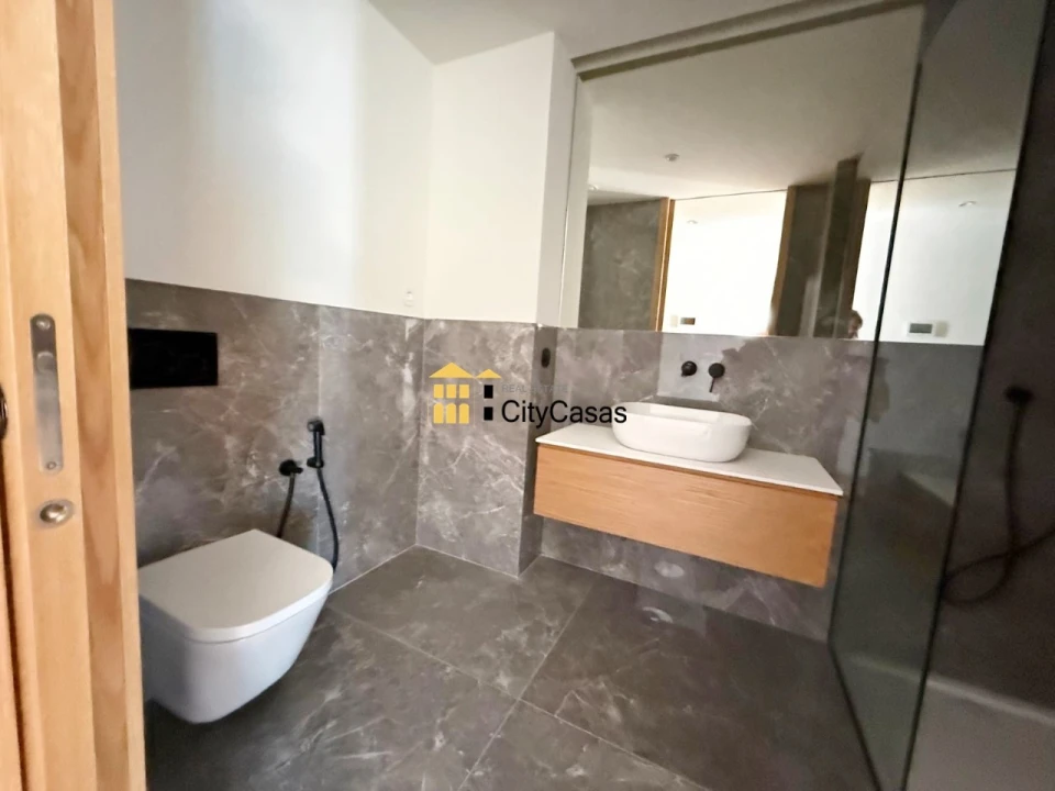 Apartamento T1 para Venda em Cedofeita, Santo Ildefonso, Sé, Miragaia, São Nicolau e Vitória Foto 9