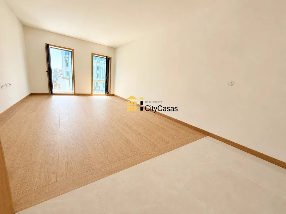 Apartamento T1 para Venda em Cedofeita, Santo Ildefonso, Sé, Miragaia, São Nicolau e Vitória Foto 5