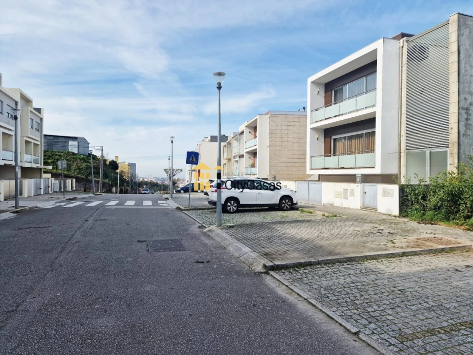 Terreno para Venda em Ermesinde Foto 5