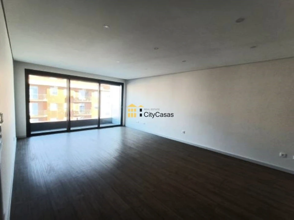 Apartamento T3 para Venda em Cedofeita, Santo Ildefonso, Sé, Miragaia, São Nicolau e Vitória Foto 6