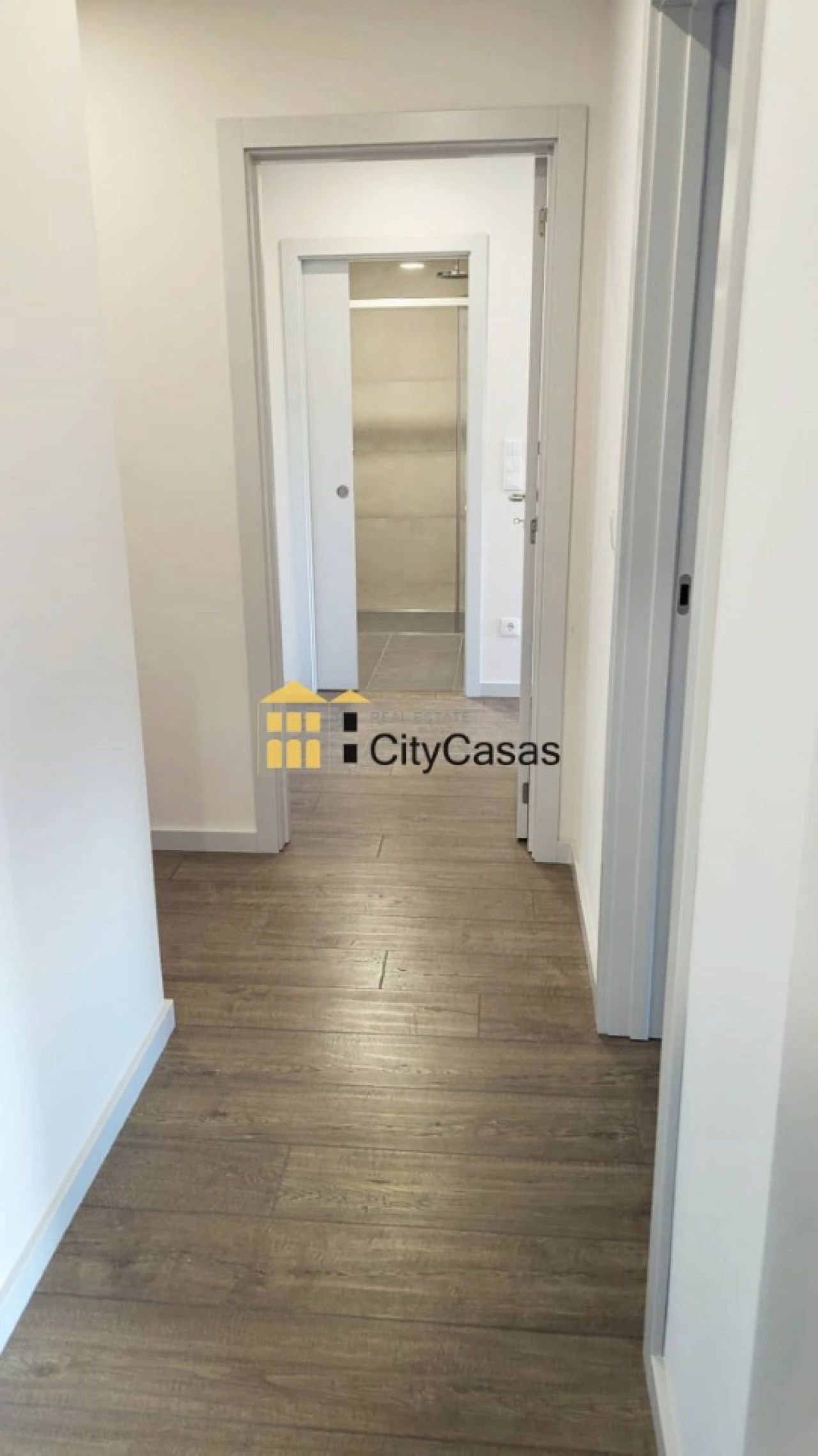 Apartamento T3 para Venda em Cedofeita, Santo Ildefonso, Sé, Miragaia, São Nicolau e Vitória Foto 9