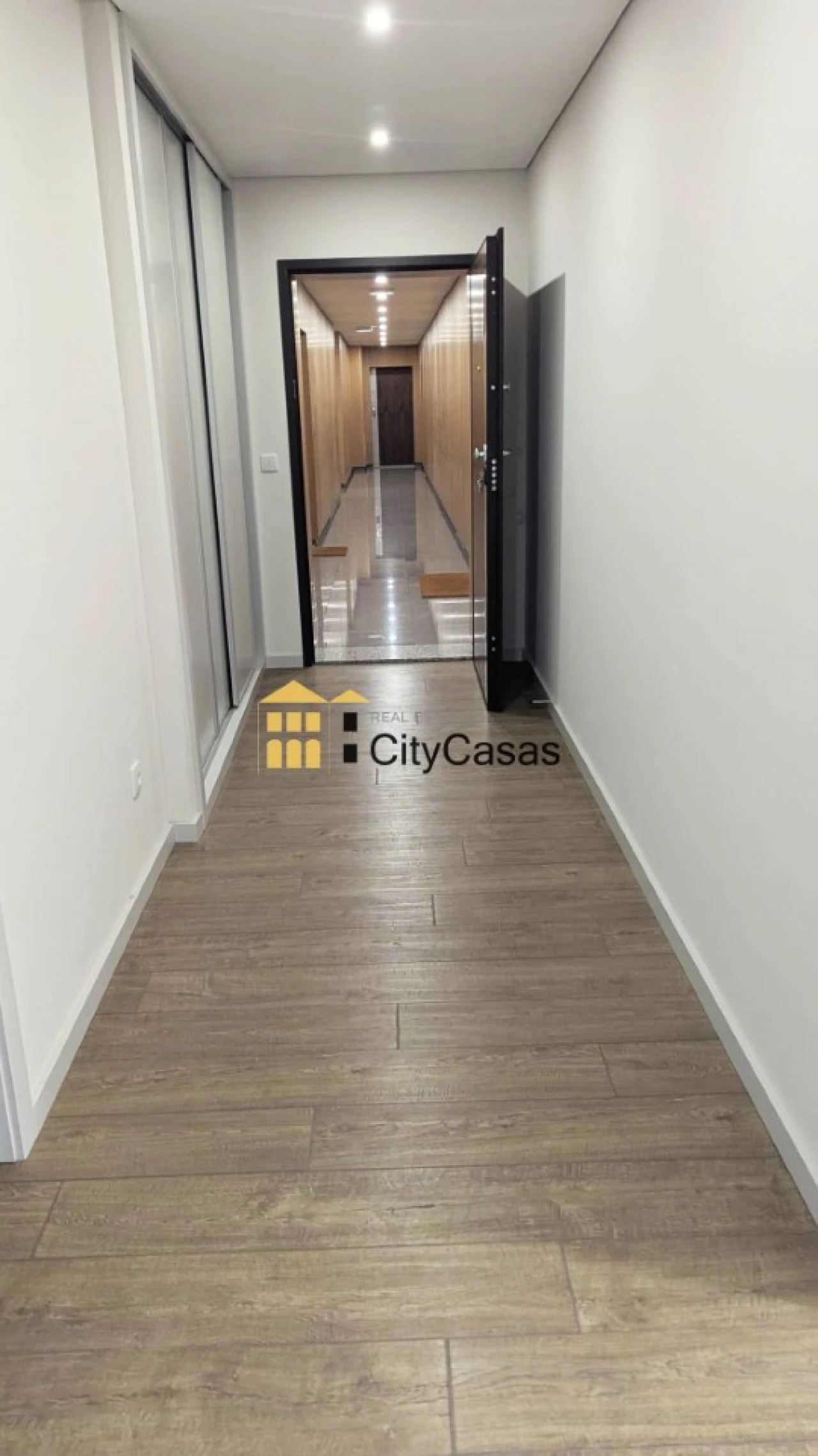 Apartamento T3 para Venda em Cedofeita, Santo Ildefonso, Sé, Miragaia, São Nicolau e Vitória Foto 20