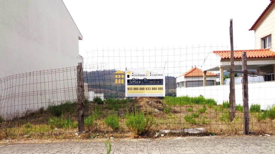 Terreno para Venda em Campo e Sobrado