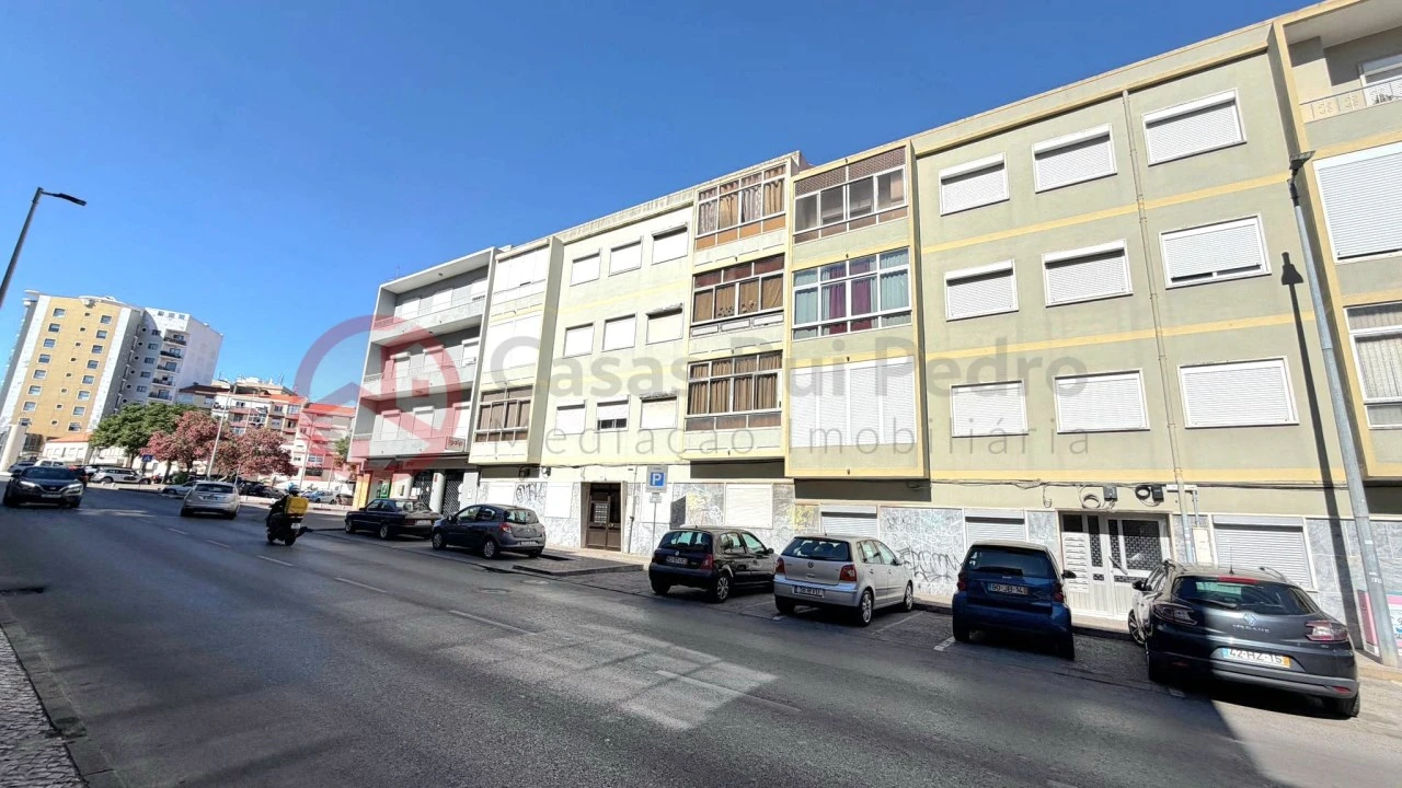 Apartamento T2 para Venda em Amora Foto 7