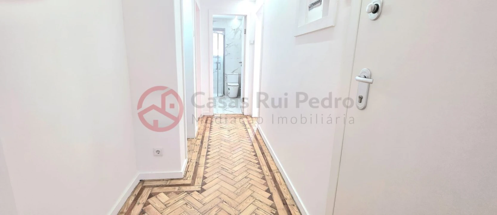 Apartamento T2 para Venda em Amora Foto 8