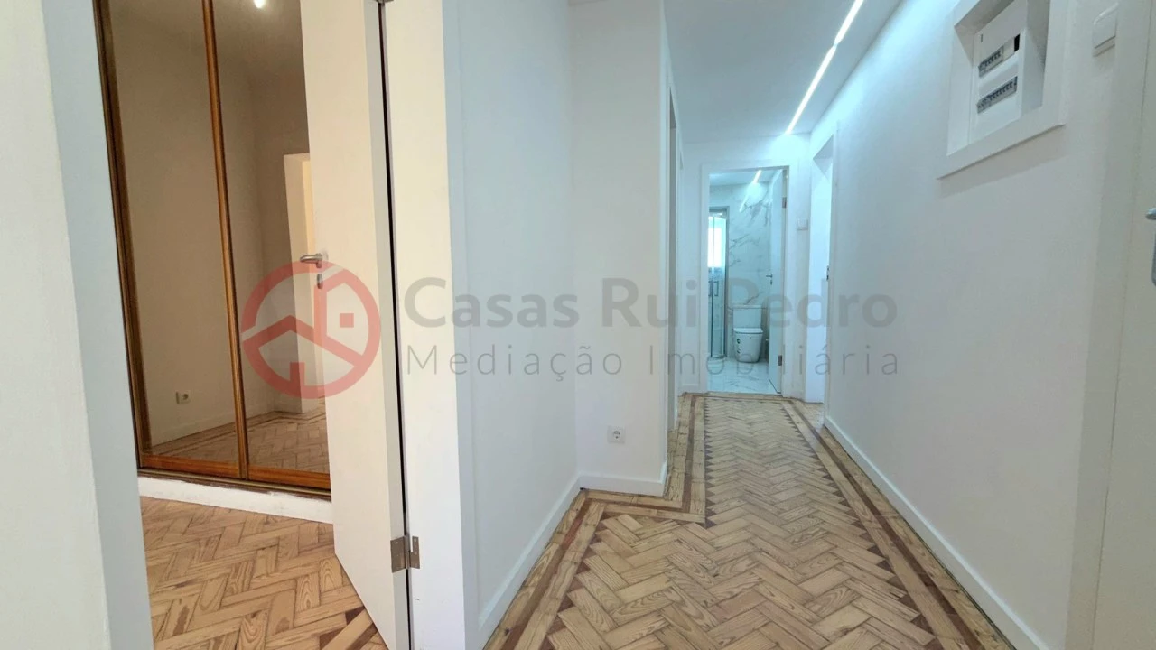 Apartamento T2 para Venda em Amora Foto 15