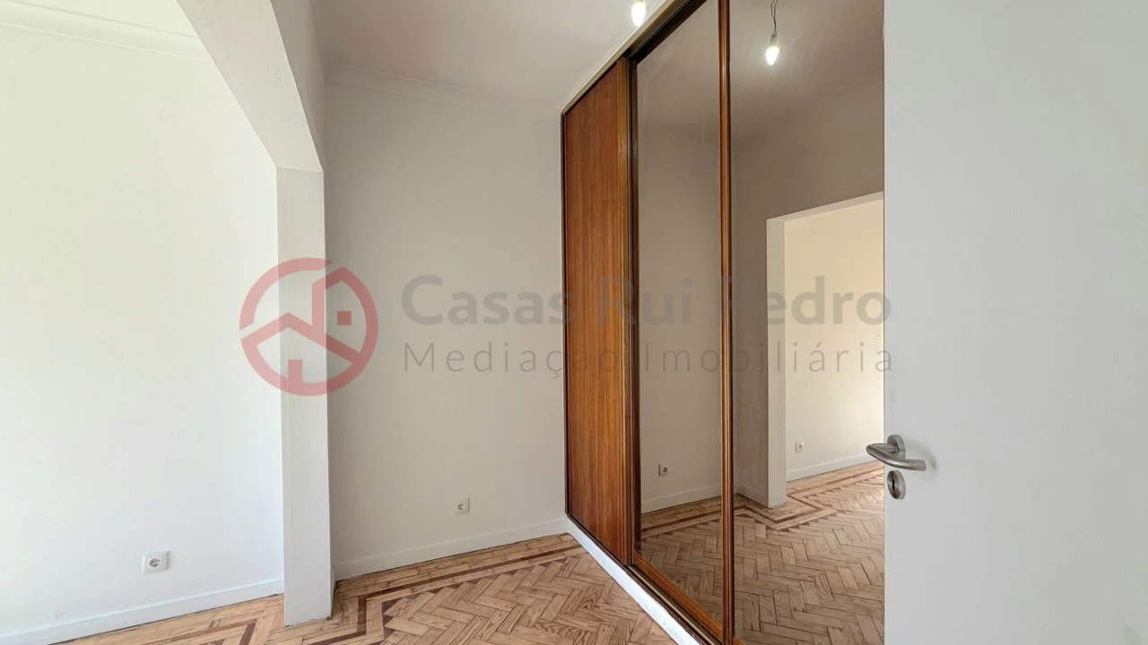 Apartamento T2 para Venda em Amora Foto 20