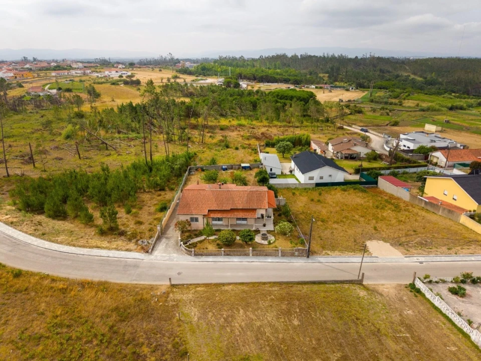 Moradia T4 para Venda em Maceira Foto 33