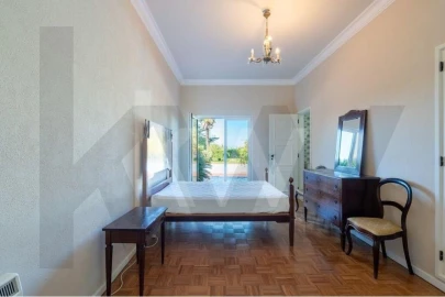 Quinta T6 para Venda em Azeitão (São Lourenço e São Simão)