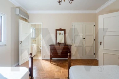 Quinta T6 para Venda em Azeitão (São Lourenço e São Simão)
