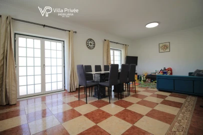 Moradia T3 para Venda em Zambujal