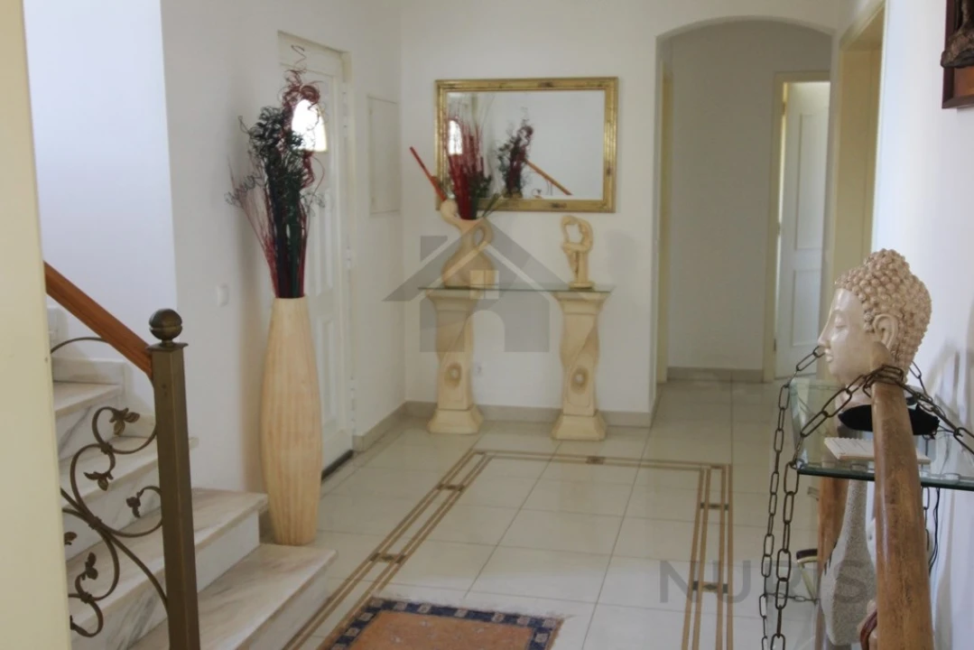 Moradia T5 para Venda em Alvor Foto 8