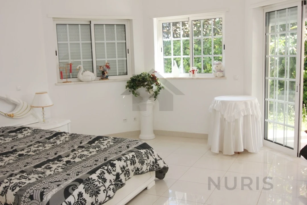 Moradia T5 para Venda em Alvor Foto 10