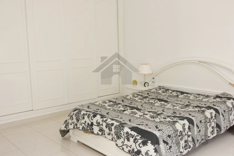 Moradia T5 para Venda em Alvor Foto 9