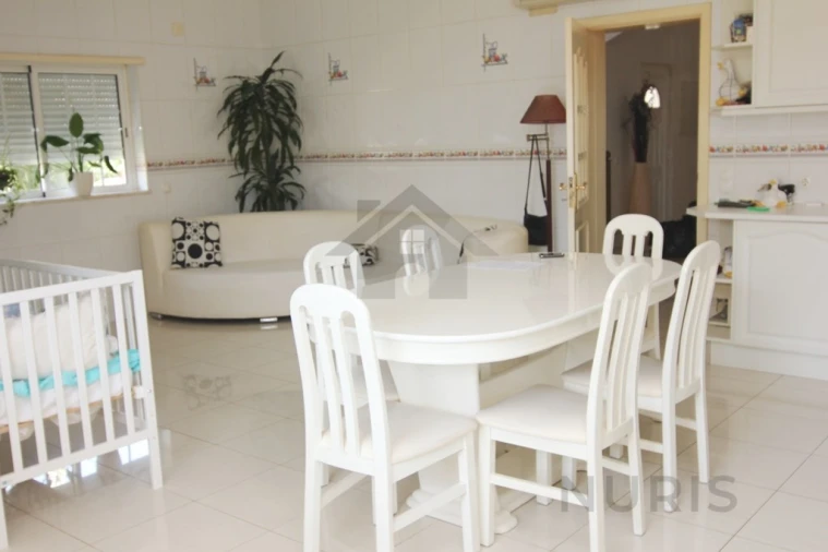 Moradia T5 para Venda em Alvor Foto 3