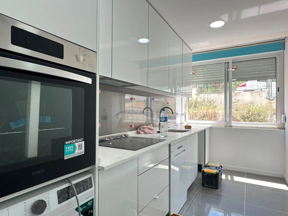 Apartamento T3 para Venda em Águas Livres Foto 9