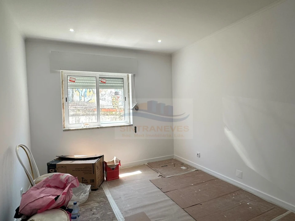Apartamento T3 para Venda em Águas Livres Foto 14