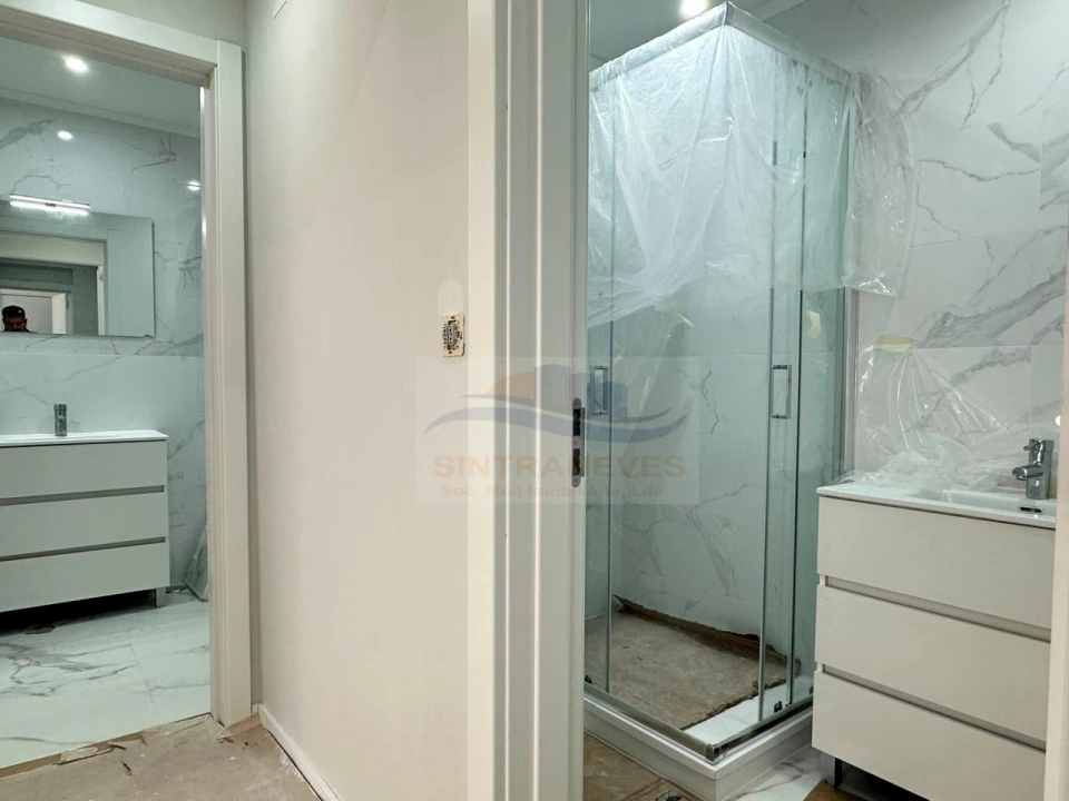 Apartamento T3 para Venda em Águas Livres Foto 18