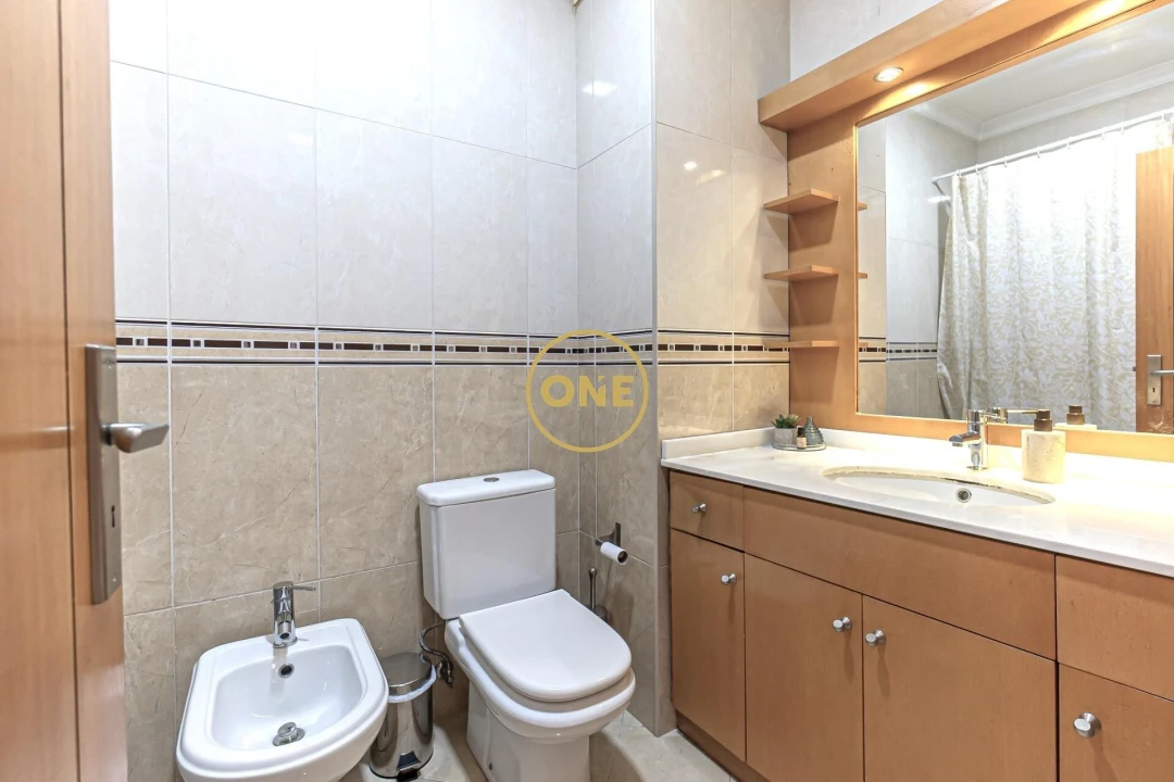 Moradia T2 para Venda em Cidade da Maia Foto 12