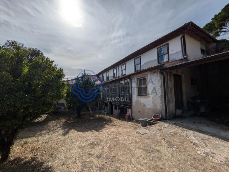 Moradia T8 para Venda em São Cipriano e Vil de Souto Foto 9
