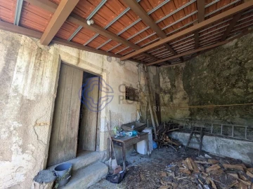 Moradia T8 para Venda em São Cipriano e Vil de Souto