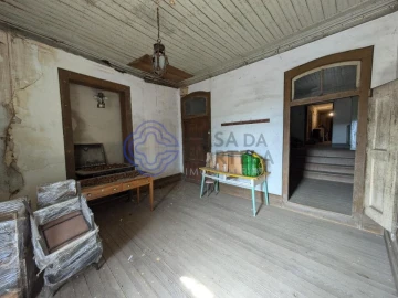 Moradia T8 para Venda em São Cipriano e Vil de Souto