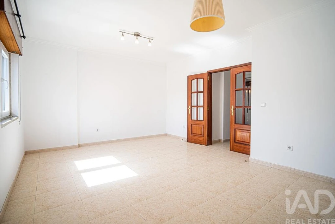Apartamento T2 para Venda em Algueirão-Mem Martins Foto 21