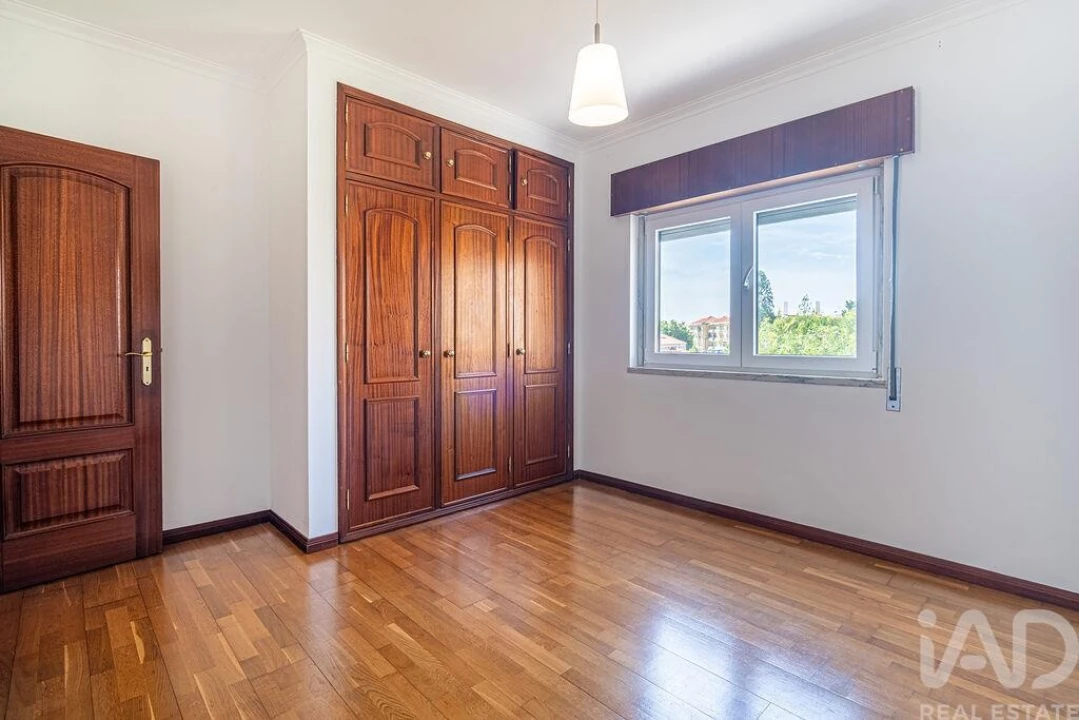 Apartamento T2 para Venda em Algueirão-Mem Martins Foto 13