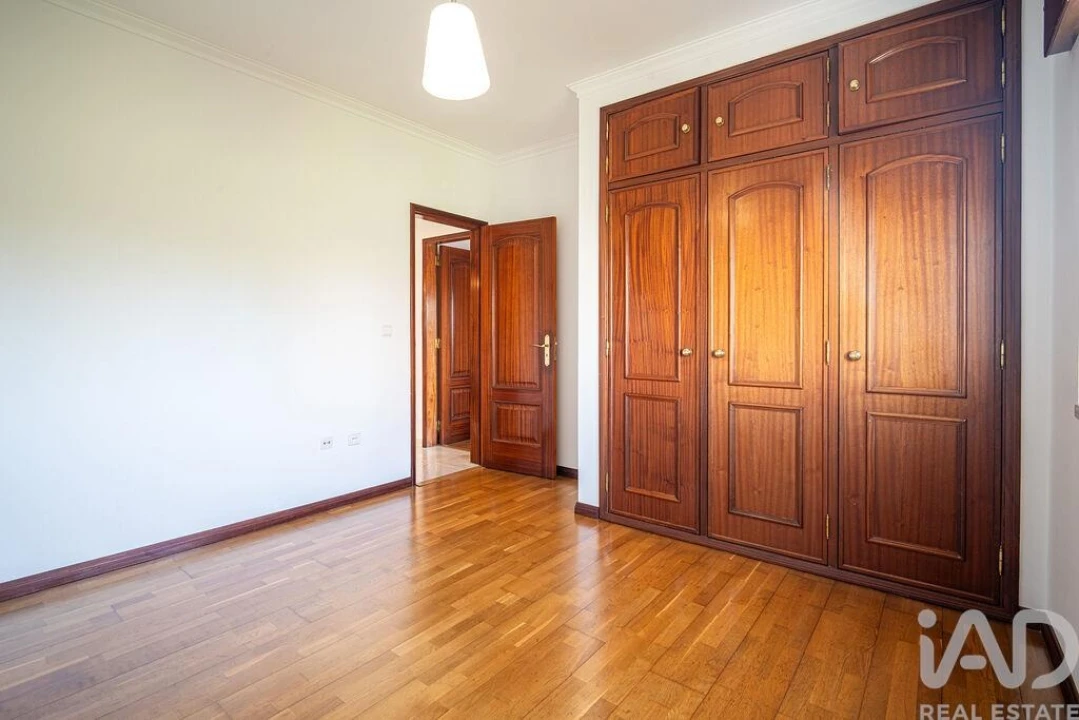 Apartamento T2 para Venda em Algueirão-Mem Martins Foto 15