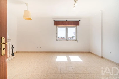 Apartamento T2 para Venda em Algueirão-Mem Martins