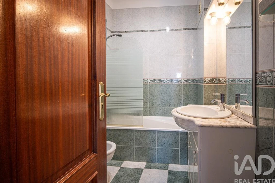 Apartamento T2 para Venda em Algueirão-Mem Martins Foto 11