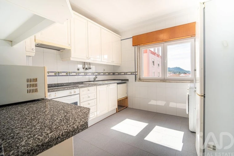 Apartamento T2 para Venda em Algueirão-Mem Martins Foto 26