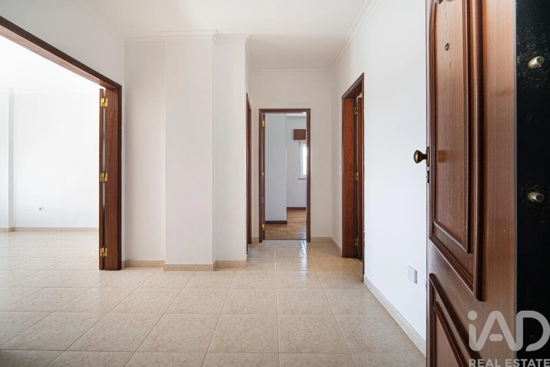 Apartamento T2 para Venda em Algueirão-Mem Martins Foto 9