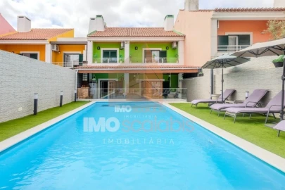 Moradia T4 para Venda em Romeira e Várzea