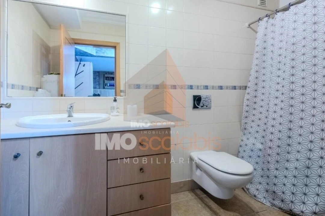 Moradia T4 para Venda em Romeira e Várzea Foto 44