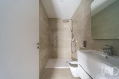 Moradia T3 para Venda em Montenegro