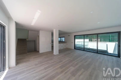 Moradia T3 para Venda em Montenegro