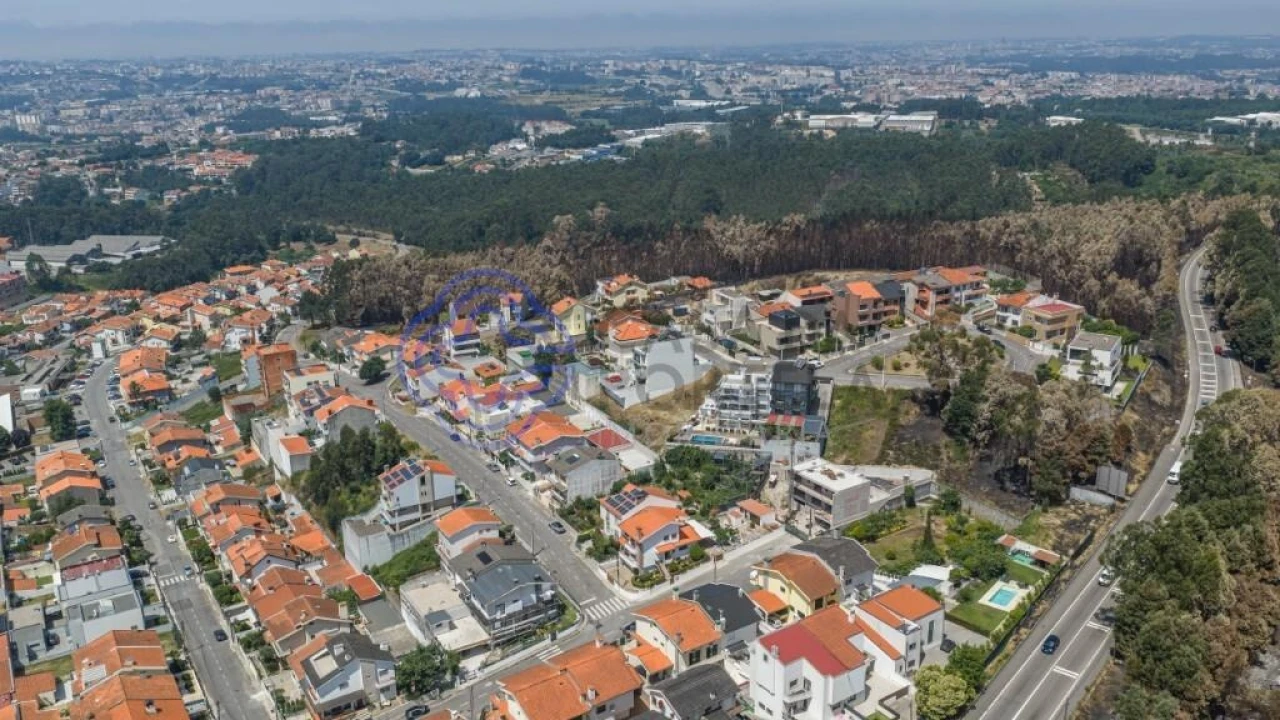Terreno para Venda em Baguim do Monte (Rio Tinto) Foto 49