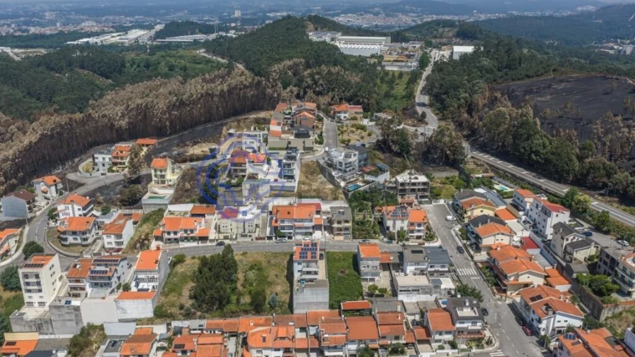 Terreno para Venda em Baguim do Monte (Rio Tinto) Foto 50