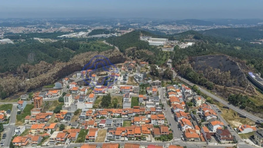 Terreno para Venda em Baguim do Monte (Rio Tinto) Foto 56