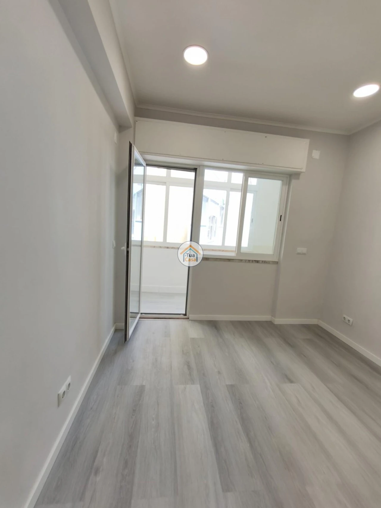 Apartamento T1 para Venda em Venteira Foto 11