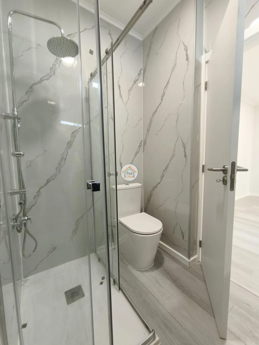 Apartamento T1 para Venda em Venteira Foto 15