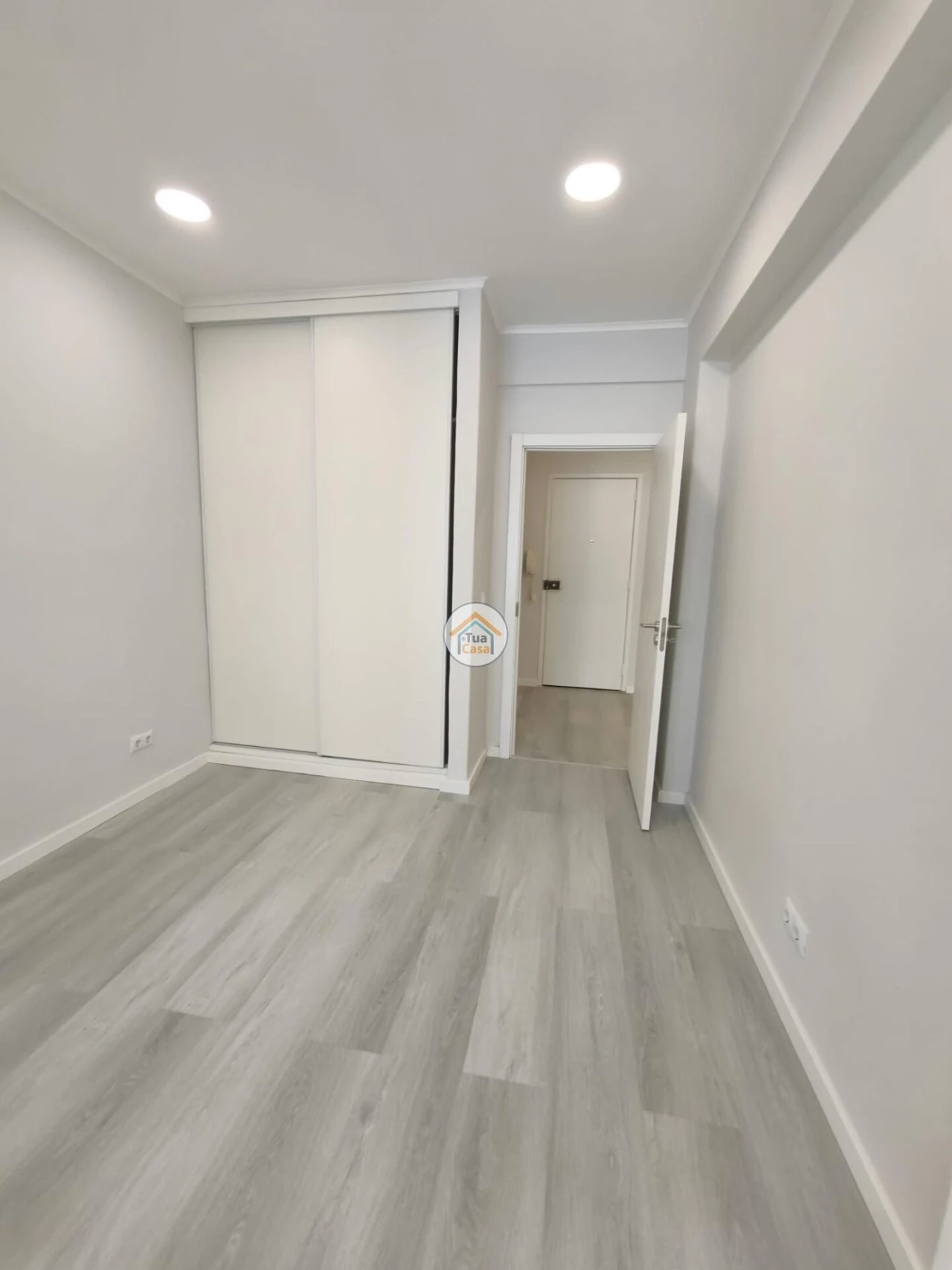 Apartamento T1 para Venda em Venteira Foto 14
