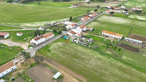 Terreno para Venda em Nossa Senhora da Vila, Nossa Senhora do Bispo e Silveiras